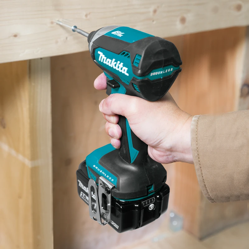 Makita XDT131 18V LXT Lithium-Ion Brushless Cordless Impact Driver Kit 5 Makita XDT131 18V LXT Lithium-Ion Brushless Cordless Impact Driver Kit - Image 3