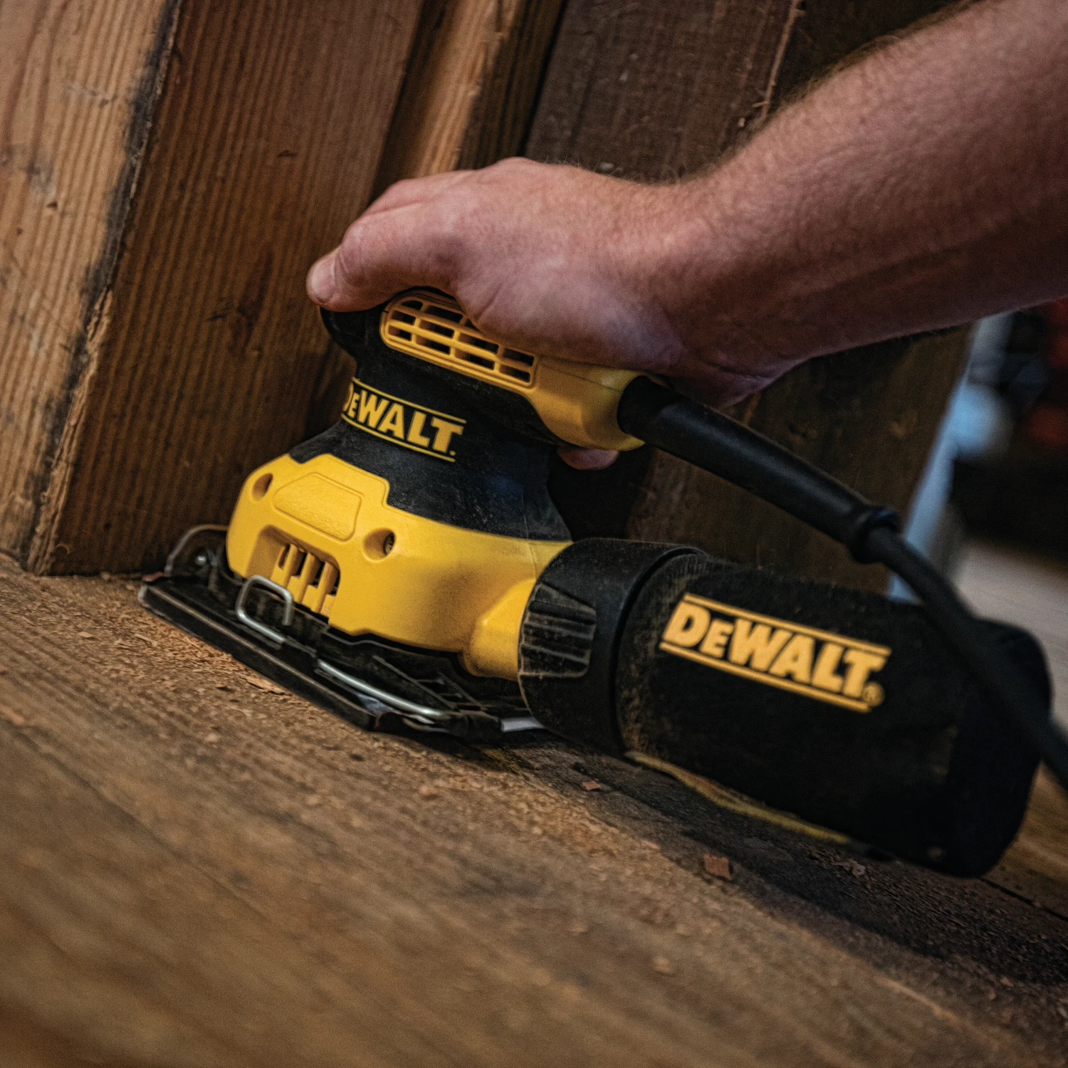 DeWalt DWE6411 Finishing Sander 5 DeWalt DWE6411 Finishing Sander - Image 3