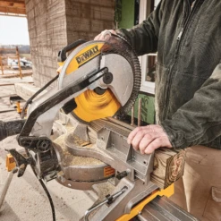 DeWalt DWS715 12" Single-Bevel Compound Miter Saw -Tool Sale Store image 90f10ce5 18fd 4d75 8ef3 484cac9519f5