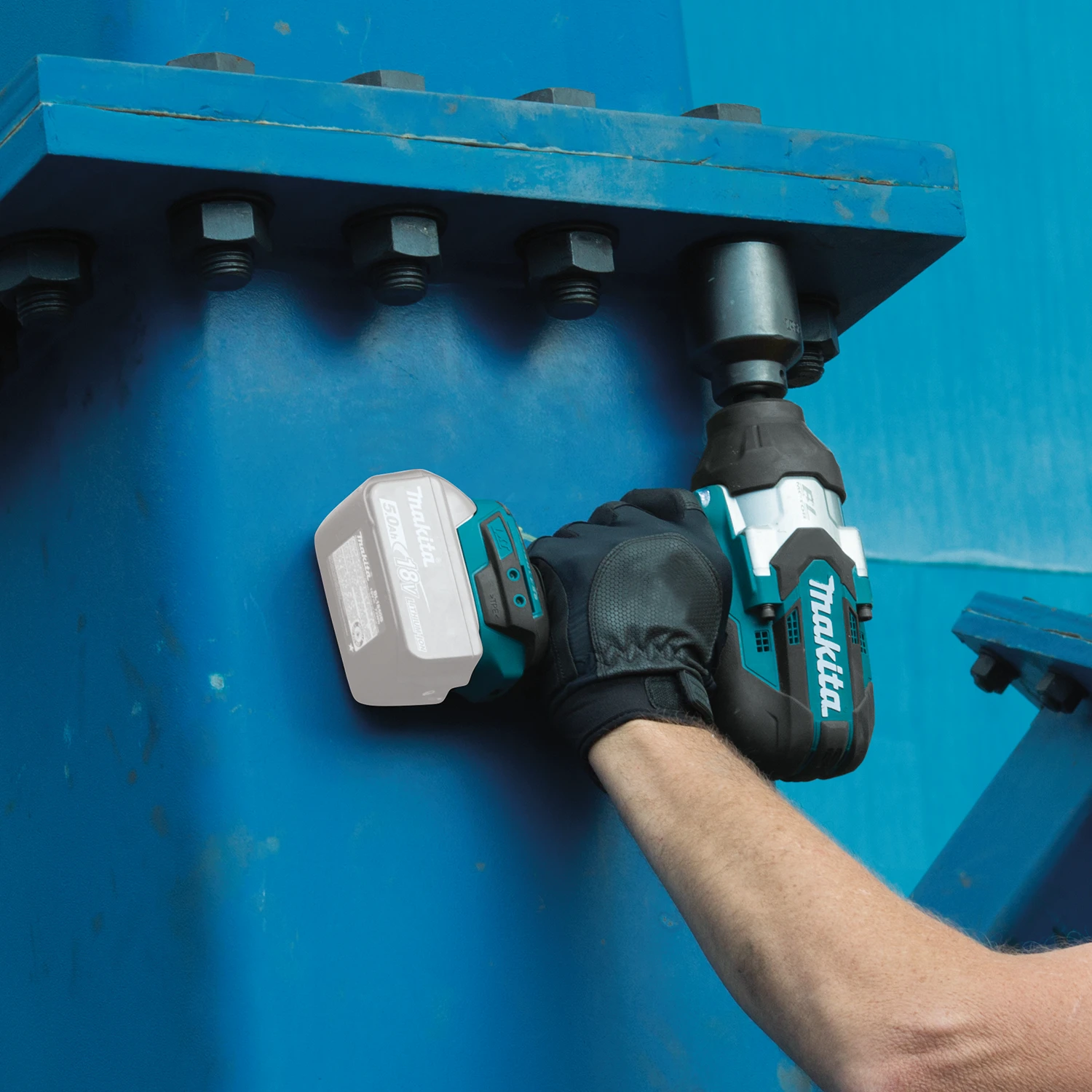 Makita XWT08Z 18V LXT High Torque 1/2" Square Drive Impact Wrench (Tool Only) 6 Makita XWT08Z 18V LXT High Torque 1/2" Square Drive Impact Wrench (Tool Only) - Image 4